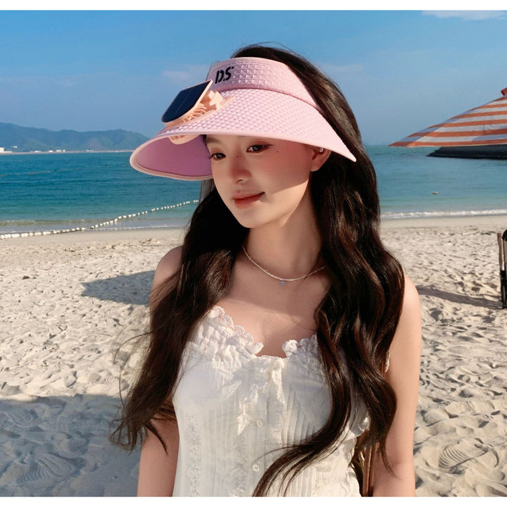 adjustable sun visor with integrated mini fan and UV protection Bowlift