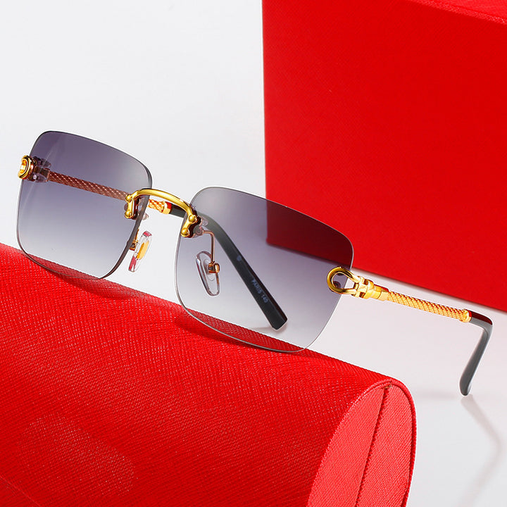 Women's square sunglasses with luxurious, gold-accented frame and protective lenses Bowlift