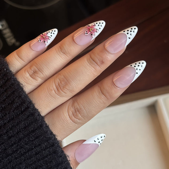 Decorative Floral-Accent Press-On Nail Set Bowlift