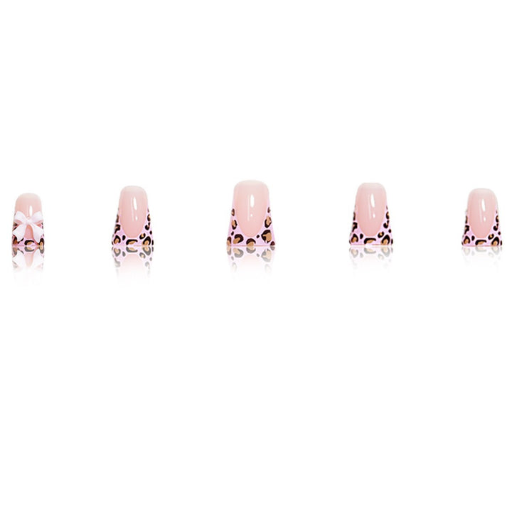 Animal Print Bow-Accented Press-On Nail Art Bowlift