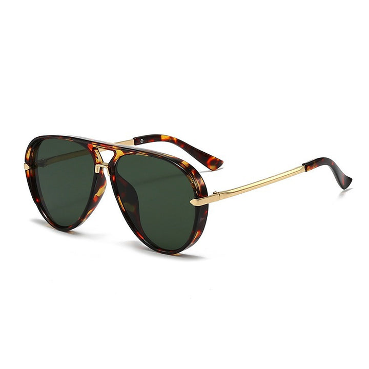 Women Pilot Sunglasses with Modern Metal Frame and UV Protection Bowlift