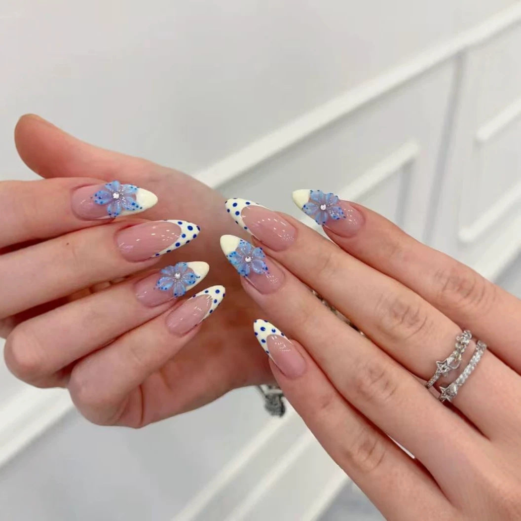 Artistic Press-On Nail Set with Floral and Polka Dot Design Bowlift