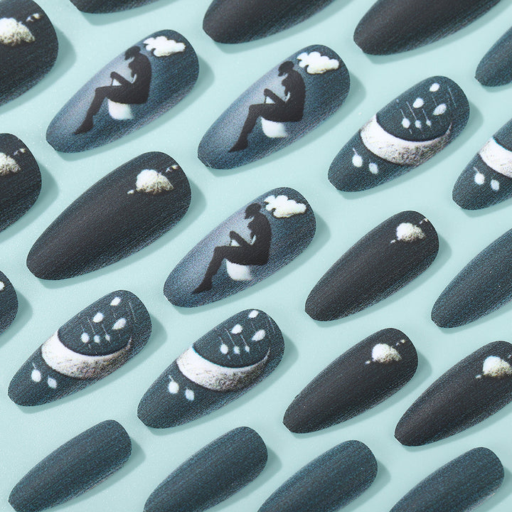 Artificial nails in moon and star design Bowlift