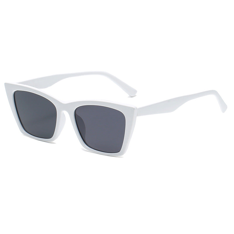 Women oversized sunglasses in modern animal print Bowlift