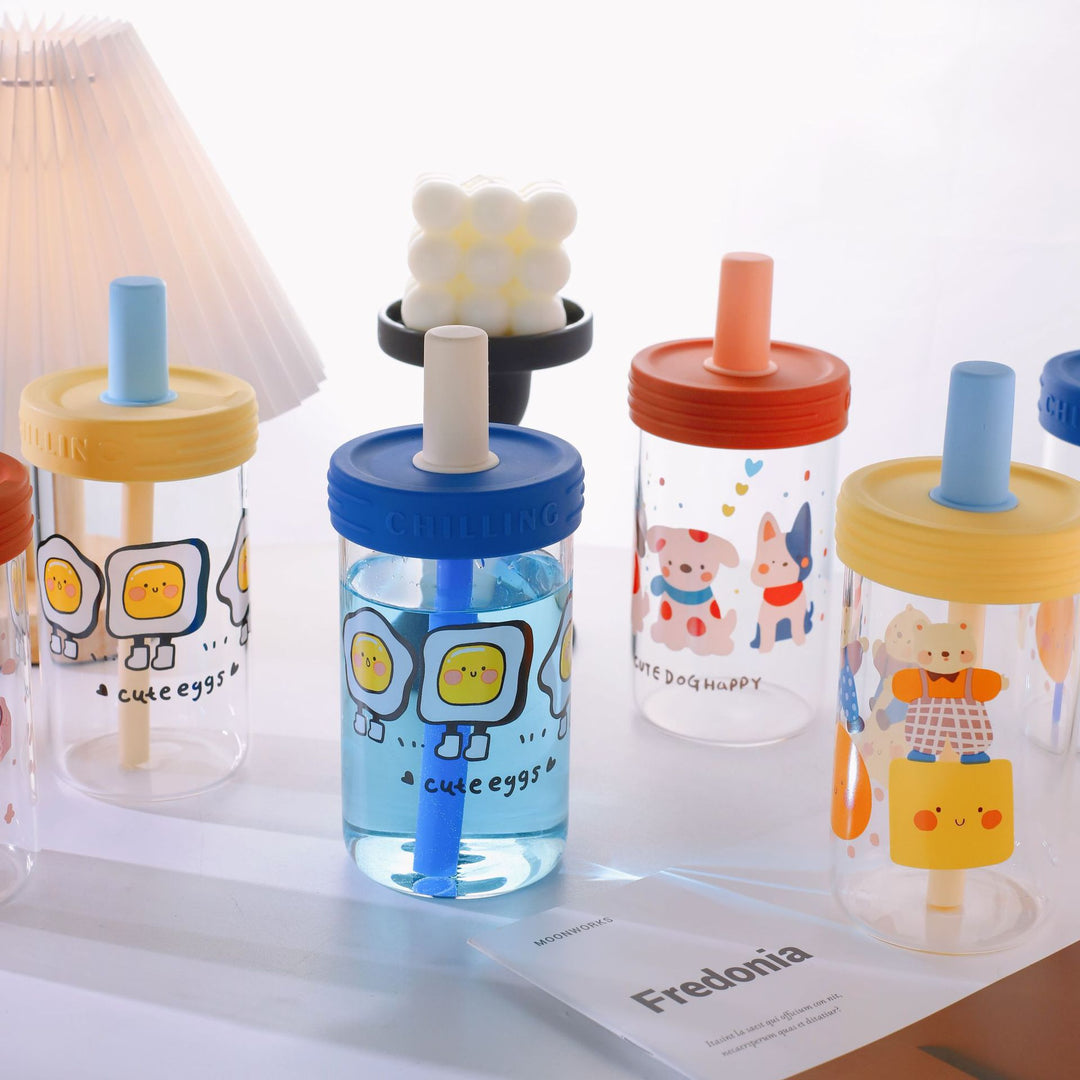 Women creative drinking container with practical silicone surface and playful animal design Bowlift