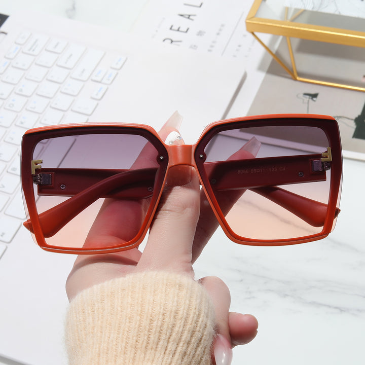 Women oversized sunglasses with distinctive frame Bowlift