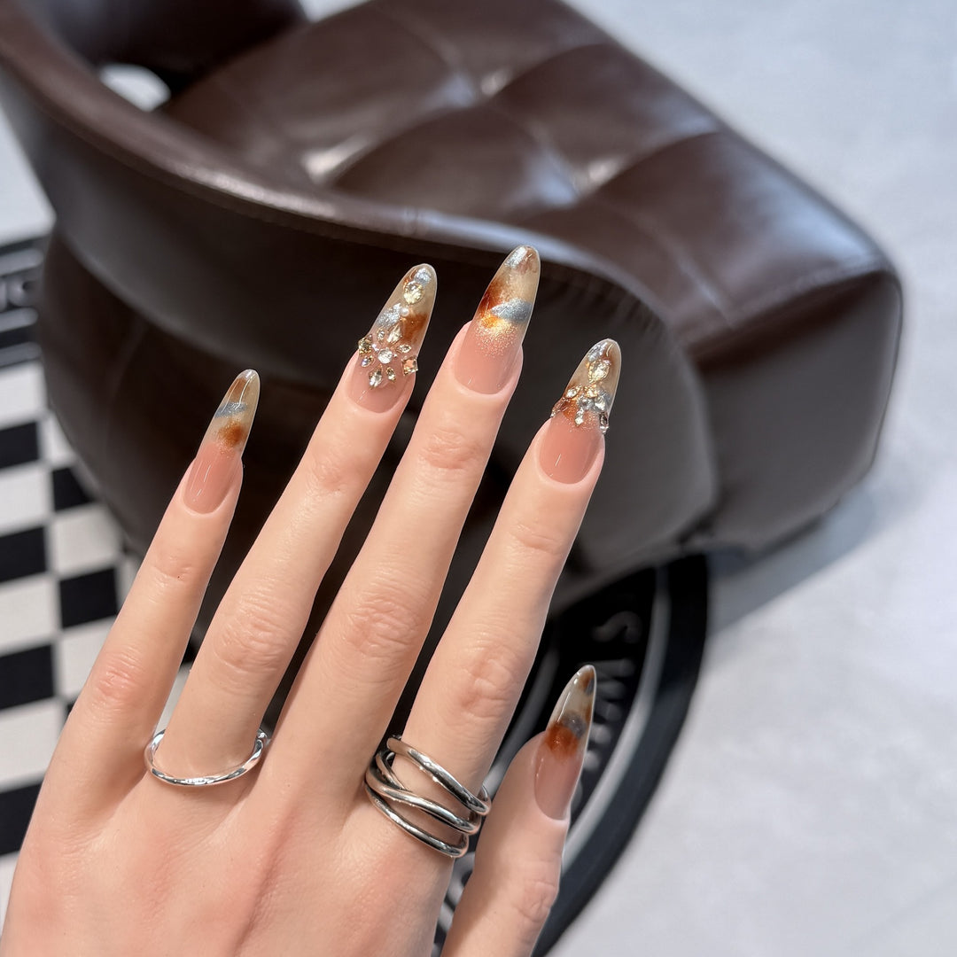 Decorative Stiletto Press-On Nail Set with Floral Designs Bowlift
