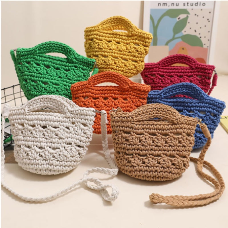 Playful macrame handbag with textured surface Bowlift
