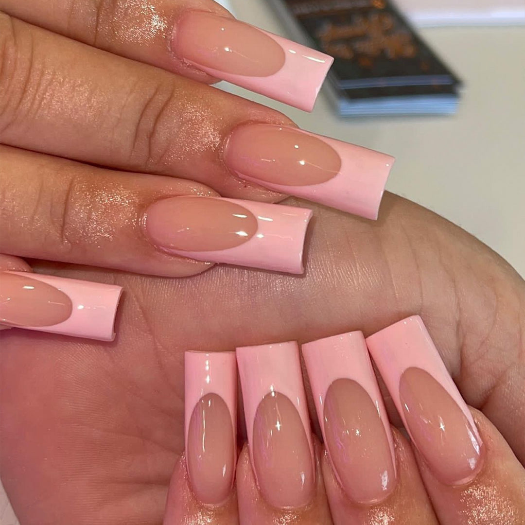 Elegant Crystal-Embellished Press-On Nail Design Bowlift