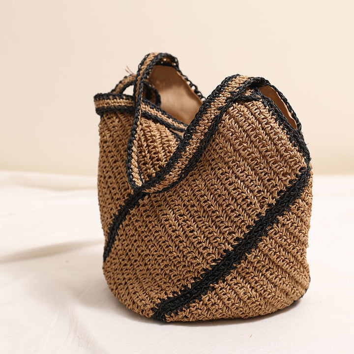 Braided beach bag with fashionable design Bowlift