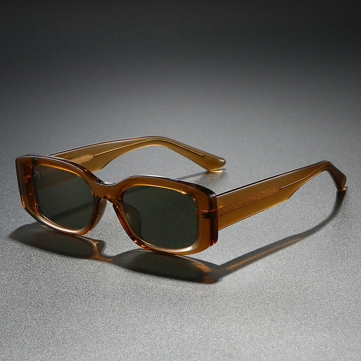 Ladies stylish sunglasses in a trendy, square frame Bowlift