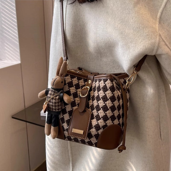 Stylish Checkered Bucket Bag Bowlift