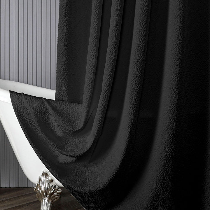 Textured Leaf Pattern Shower Curtain Bowlift