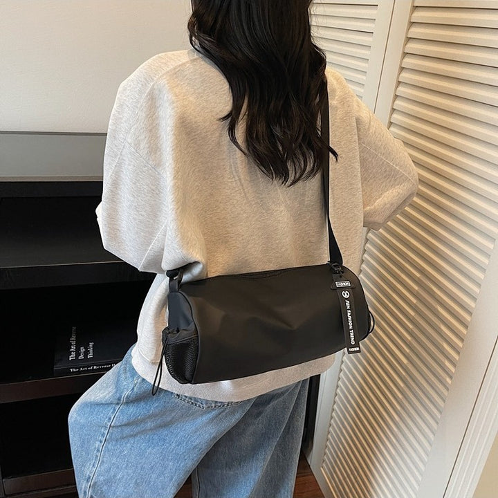 Fashionable clutch bag Bowlift