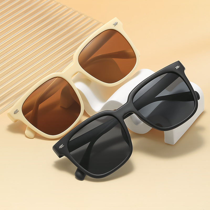 Stylish Oversized Sunglasses Bowlift