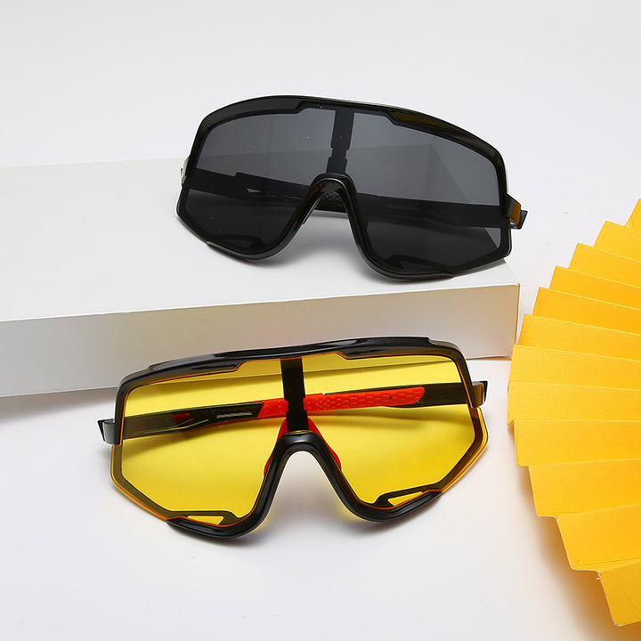 Ladies sports glasses with extremely durable frame and polarized lenses Bowlift