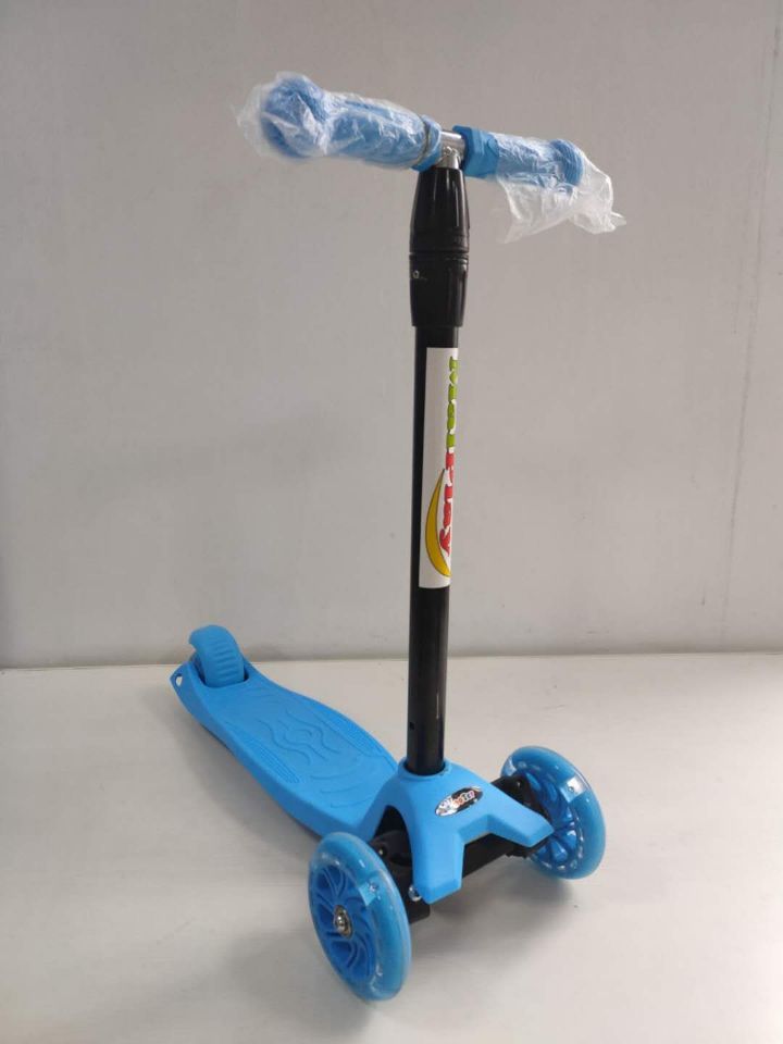 Three-Wheel Balance Scooter Bowlift