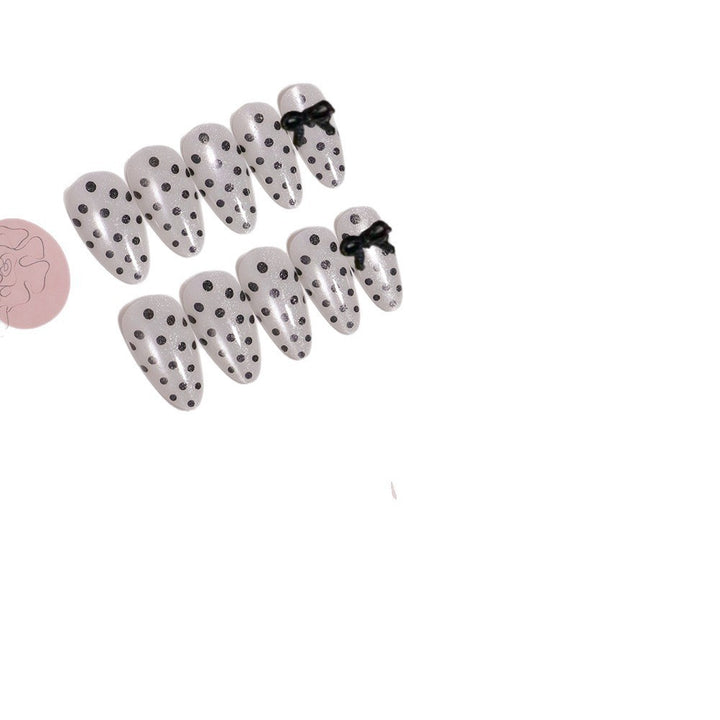 Polka Dot Press-On Nail Art Bowlift