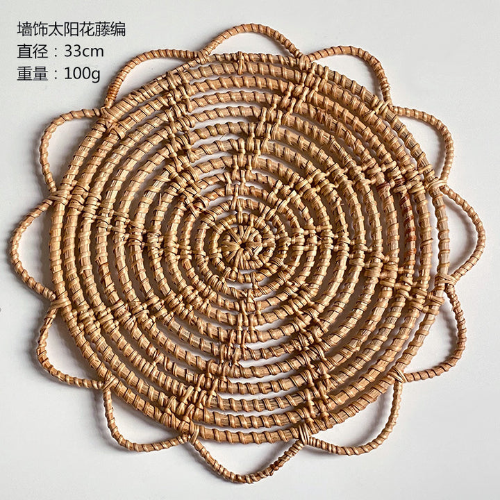 Ladies Elegant handcrafted rattan underlay Bowlift