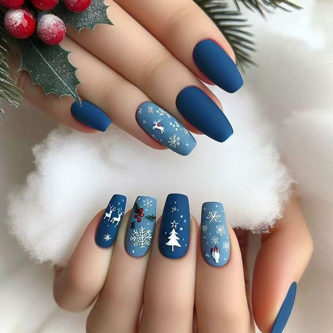 Artificial nails with festive winter design Bowlift