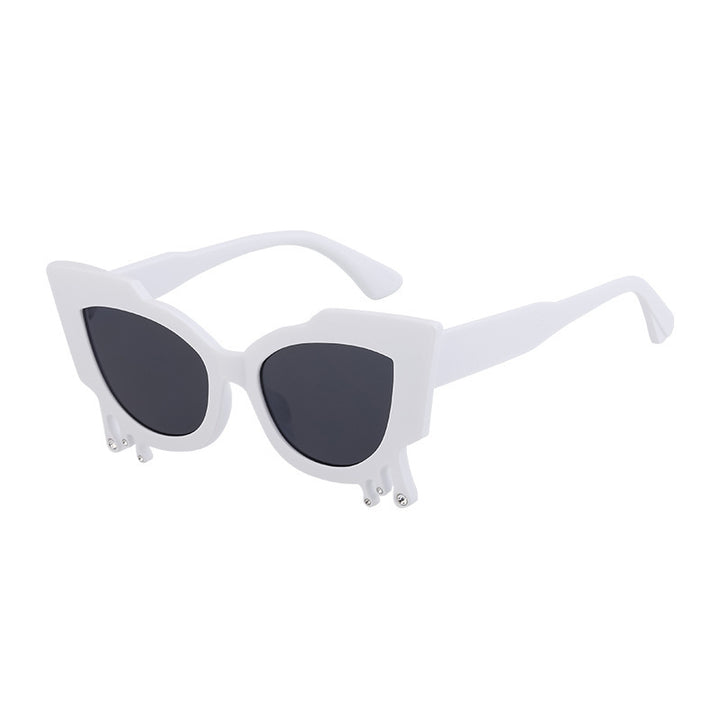 Women Exclusive Cat Eyes Sunglasses with Artistic Details Bowlift