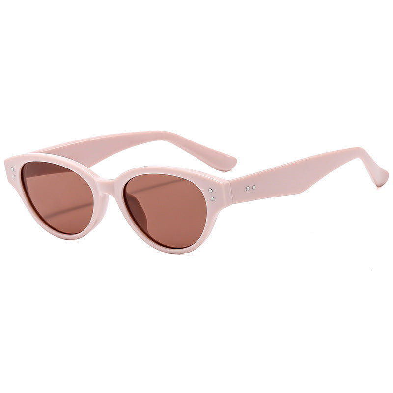 Women's Cat-Eye Sunglasses with Elegant Plastic Frame and UV Protection Bowlift
