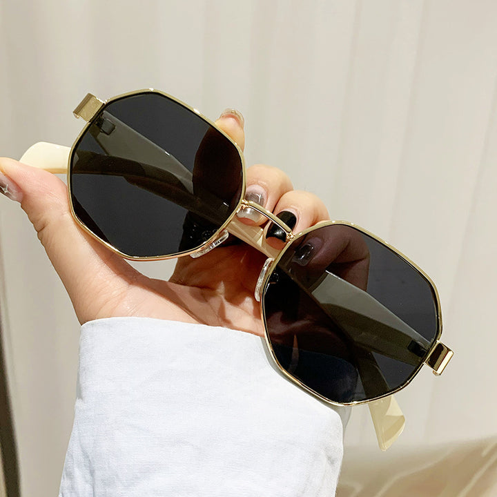 Women's fashionable sunglasses with high-quality rectangular frame and UV protection Bowlift