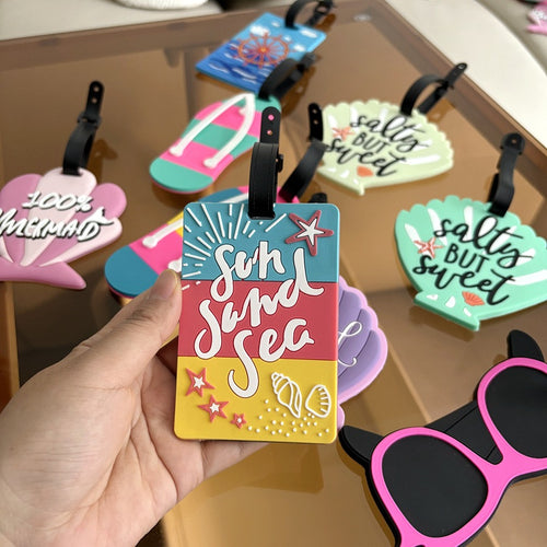 Shell-Shaped Luggage Tag Bowlift