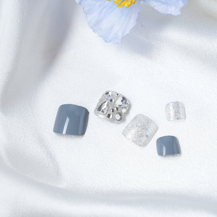 Glamorous Rhinestone Embellished Nail Tips Bowlift