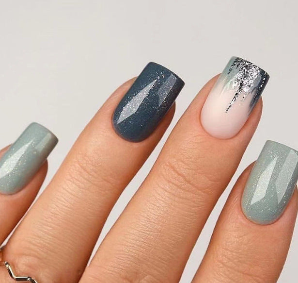 Artistic Winter-Themed Nail Art Bowlift