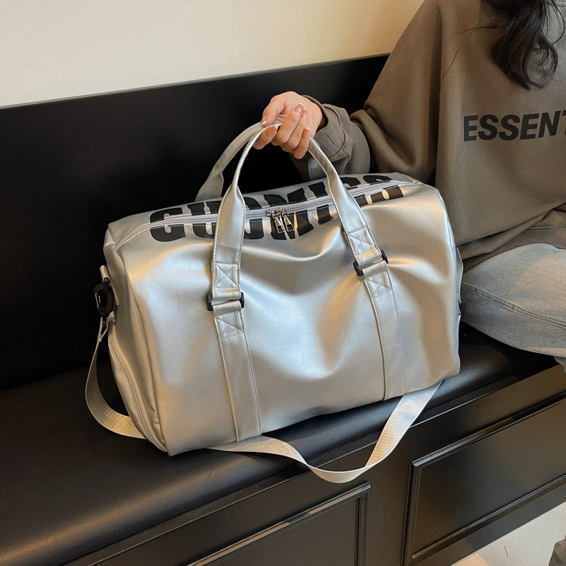 Sporty Travel Bag With Spacious Interior Compartment And Durable Material Bowlift