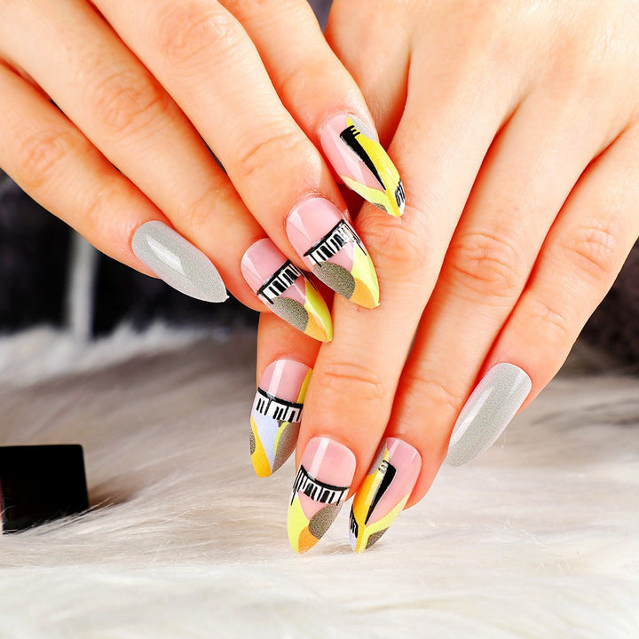 Creative design artificial nails with piano keys motif Bowlift
