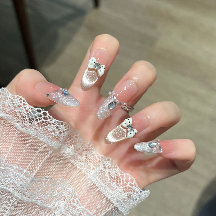 Elegant Nail Art Design Bowlift