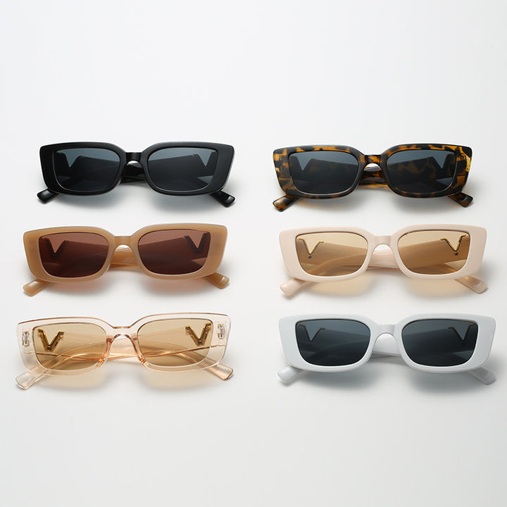 Women's fashionable sunglasses with trendy leopard print and sturdy frame Bowlift