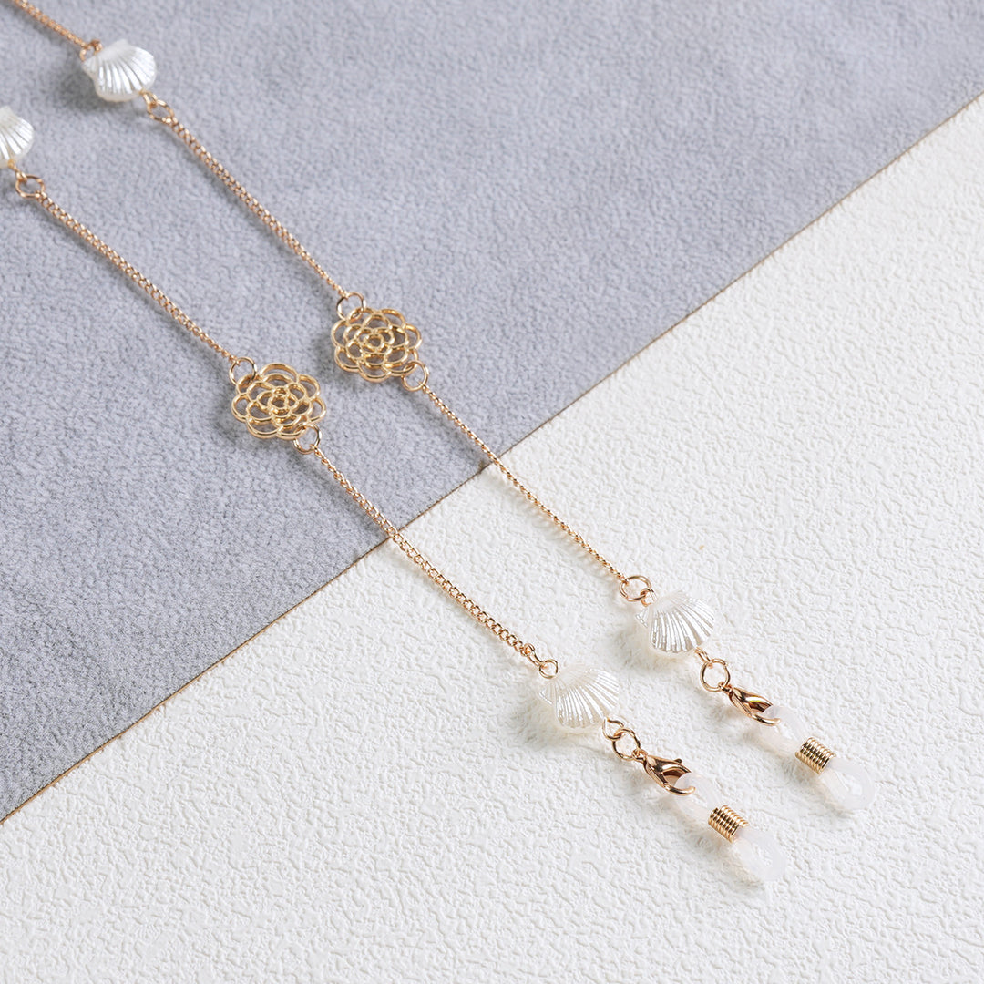 Elegant Floral Drop Earrings Bowlift