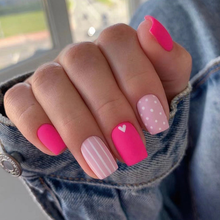 Artistic Press-On Nail Set with Charming Patterns Bowlift
