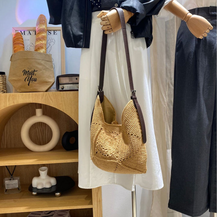 Hand-knotted handbag with leather details Bowlift