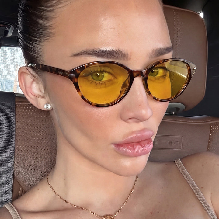 Women Designer Glasses in Stylish Cat Eye Design Bowlift