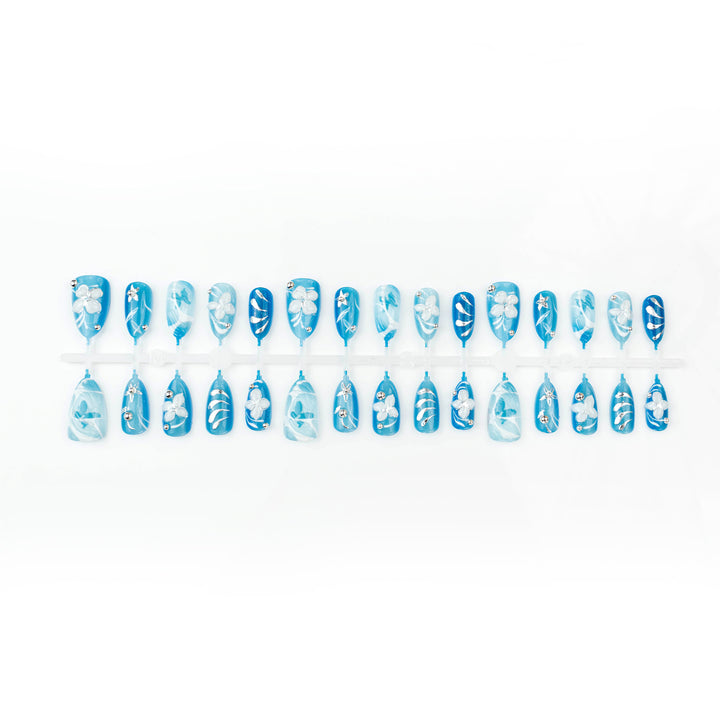 Artificial nail set with floral accents and elegant glitter elements Bowlift