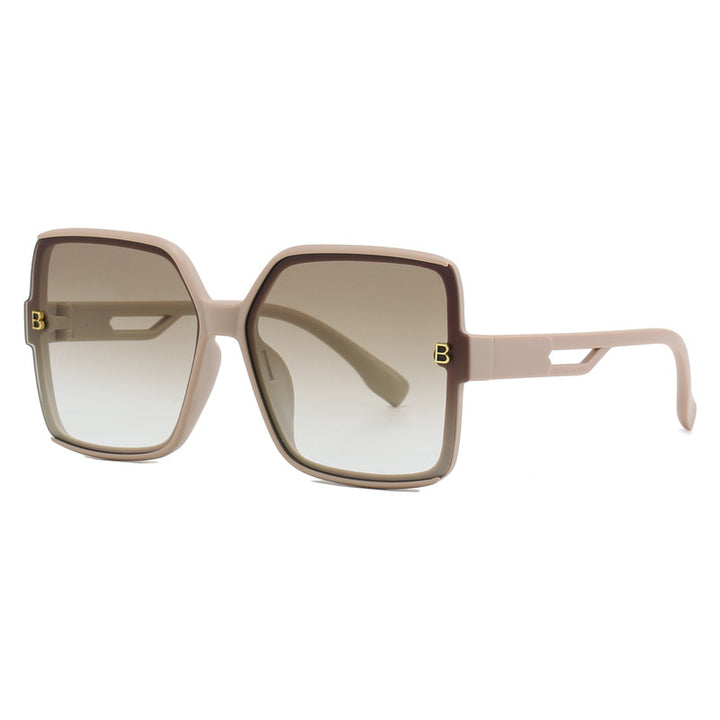 Women's fashionable oversized sunglasses with extravagant accents Bowlift