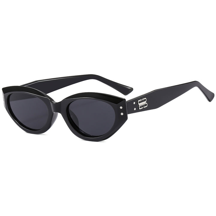 Women Cat-Eye Sunglasses in Modern Design Bowlift