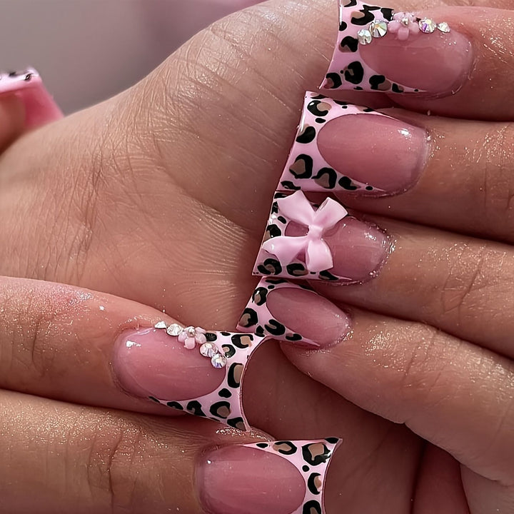 Glamorous Floral and Leopard Print Press-On Nail Art Bowlift