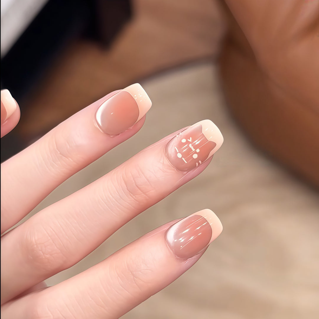 Artificial nails with elegant French design Bowlift