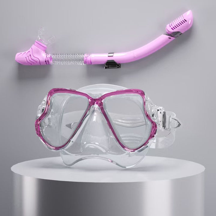 Diving mask with ergonomic design and a flexible snorkel Bowlift