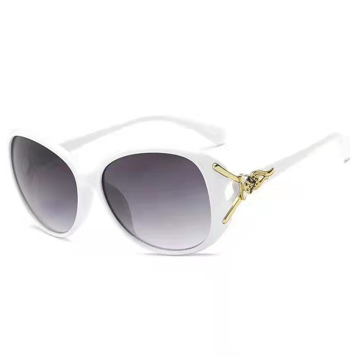 Women Premium Sunglasses with Elegant Accents Bowlift