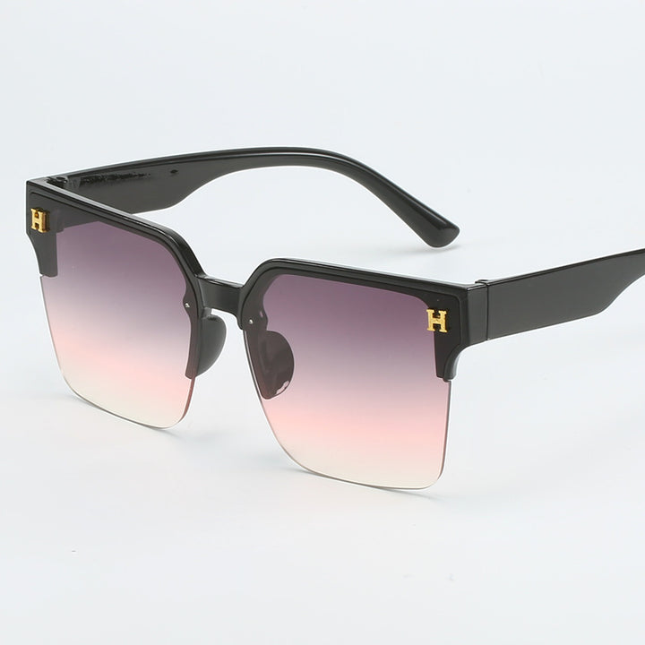 Women square sunglasses with elegant metal frame Bowlift