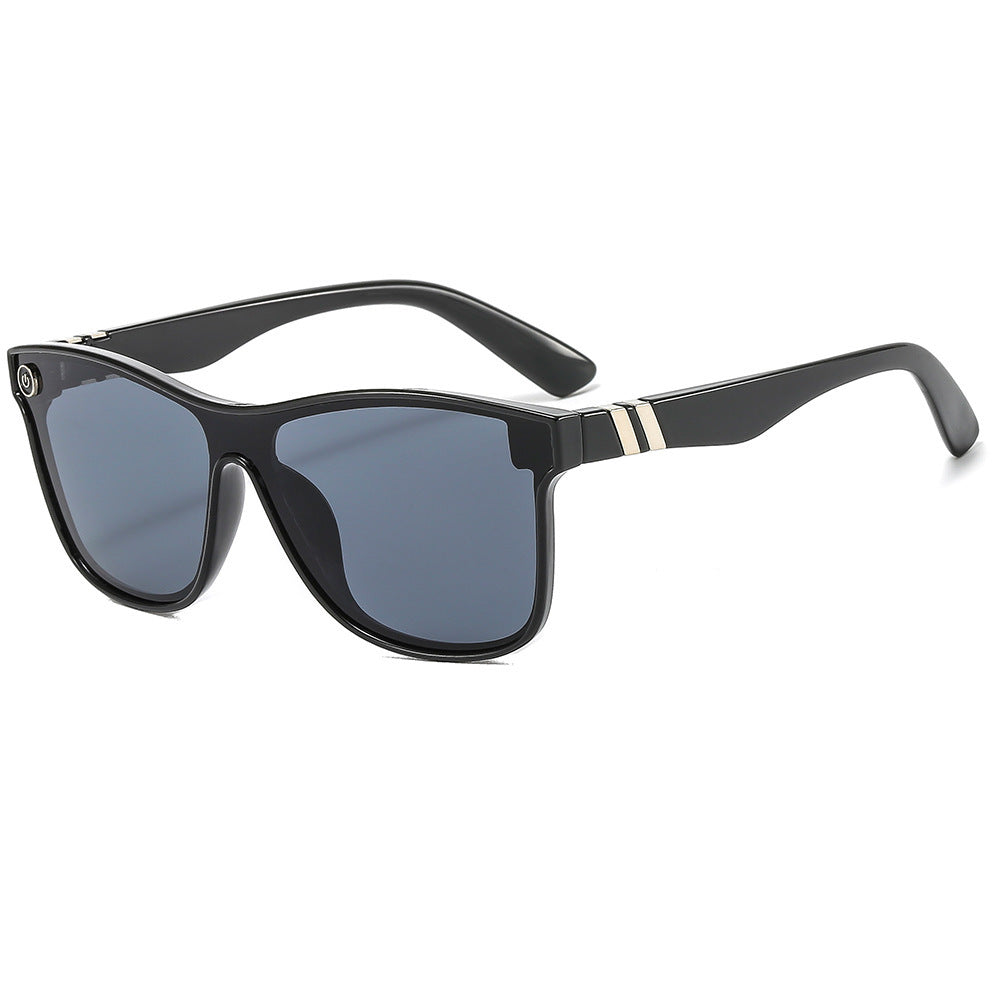 Fashion-Forward Retro-Inspired Sunglasses Bowlift