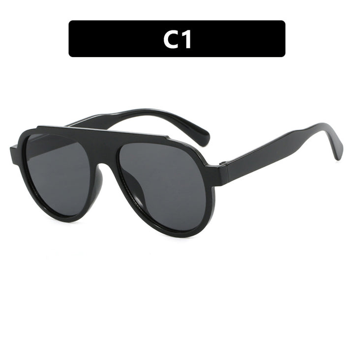 Women Vintage-Style Sunglasses with Elegant Plastic Frame in Leopard Pattern Bowlift