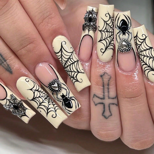 Halloween-Themed Acrylic Nail Set Bowlift