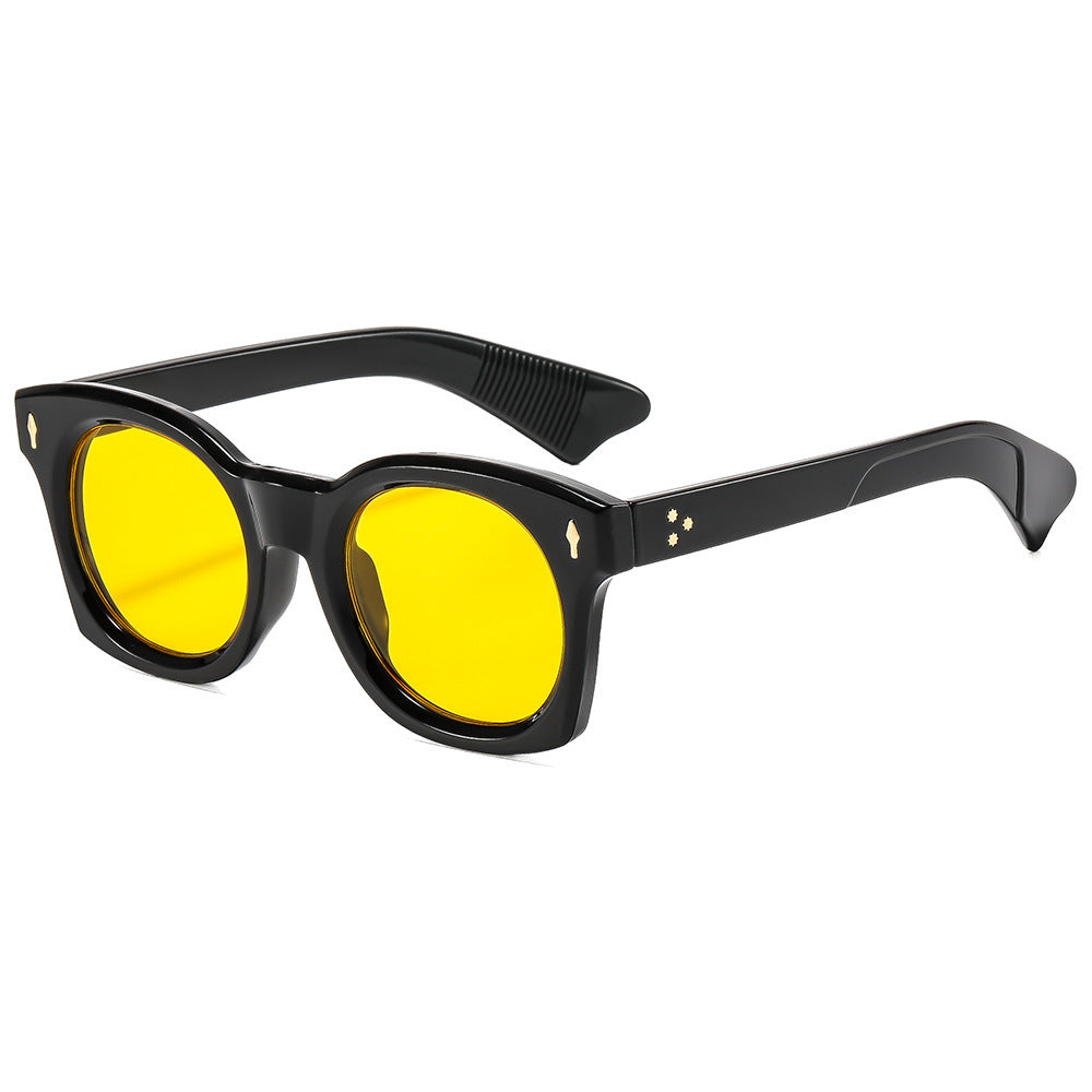 Vintage-Inspired Bold Frame Sunglasses Bowlift